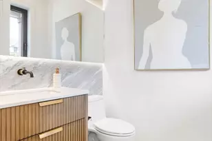 1597 Centre St, Newton, MA 02461 - Photo 16