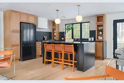 8 Emily Road, Framingham, MA 01701 - Photo 6