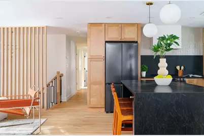 8 Emily Road, Framingham, MA 01701 - Photo 4