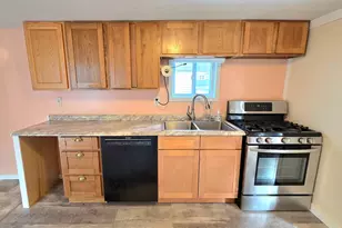 229 Miller St, Ludlow, MA 01056 - Photo 4