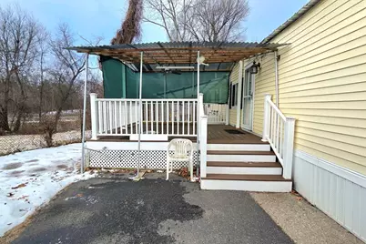 229 Miller St #E-6, Ludlow, MA 01056 - Photo 2