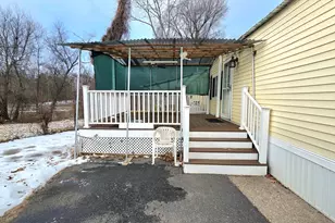 229 Miller St, Ludlow, MA 01056 - Photo 2