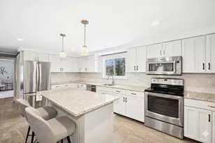 2 Sterling Ct, Northborough, MA 01532 - Photo 10
