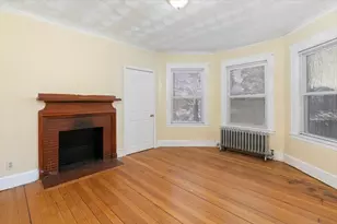 352 Walnut Ave, Boston, MA 02119 - Photo 16