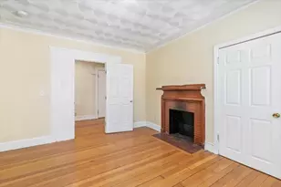 352 Walnut Ave, Boston, MA 02119 - Photo 18