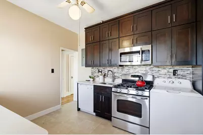 401 Washington St #6, Brookline, MA 02446 - Photo 6