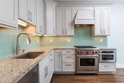 142 Fuller St #4, Brookline, MA 02446 - Photo 4