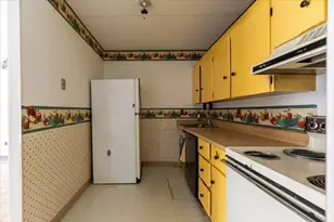 300 Commercial St, Braintree, MA 02184 - Photo 10