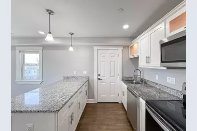 468 Salem St #3, Malden, MA 02148 - Photo 8