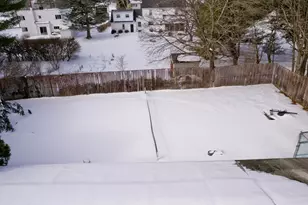 77 Central Park Dr, Holyoke, MA 01040 - Photo 28