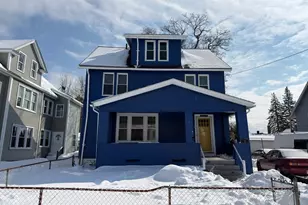 11 Crown St, Springfield, MA 01108 - Photo 1