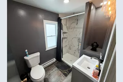 11 Crown St, Springfield, MA 01108 - Photo 12