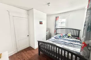 11 Crown St, Springfield, MA 01108 - Photo 8