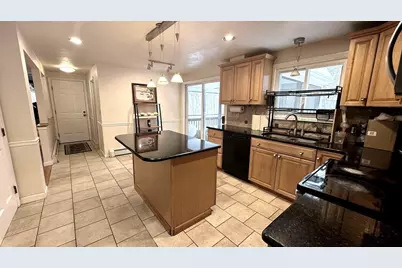 11 Quail Run Rd, Bellingham, MA 02019 - Photo 6