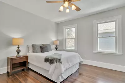 124 Chestnut St #2, Brookline, MA 02445 - Photo 10