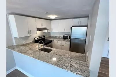 200 Woodlawn Ave #206, North Providence, RI 02904 - Photo 2