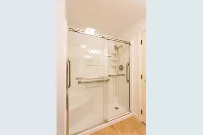 21-22 Beach Drive, West Brookfield, MA 01585 - Photo 20