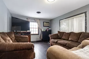 52 Vadnais St, Springfield, MA 01108 - Photo 4