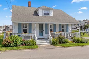 137 Hampton Cir, Hull, MA 02045 - Photo 1