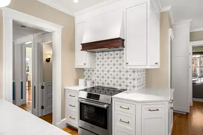 240 Upland Rd, Newton, MA 02460 - Photo 6