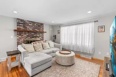 143 Plymouth St, Pembroke, MA 02359 - Photo 12
