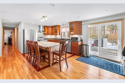 143 Plymouth St, Pembroke, MA 02359 - Photo 8