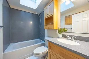 18 Northway St, Holliston, MA 01746 - Photo 16