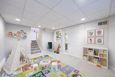 18 Northway St, Holliston, MA 01746 - Photo 18