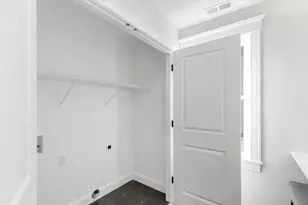 227 Highland Ave, Somerville, MA 02413 - Photo 8