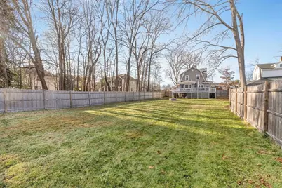 124 S Park St, Haverhill, MA 01835 - Photo 32