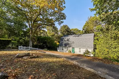 17 Sunrise Ave, Plymouth, MA 02360 - Photo 4