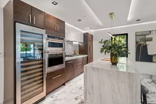 302 Elliot St Carriage House N, Newton, MA 02464 - Photo 4