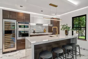 302 Elliot St Carriage House N, Newton, MA 02464 - Photo 8