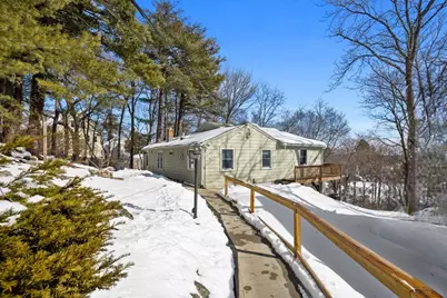 43 Woodside Ln, Arlington, MA 02474 - Photo 2