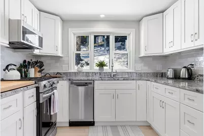 43 Woodside Ln, Arlington, MA 02474 - Photo 1