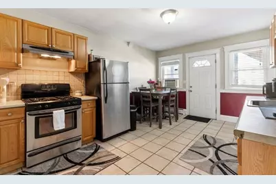 31 Weston St #2, Waltham, MA 02453 - Photo 8