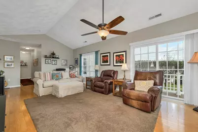 401 Autumn Ridge Dr #401, Ayer, MA 01432 - Photo 6