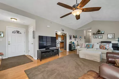 401 Autumn Ridge Dr #401, Ayer, MA 01432 - Photo 8