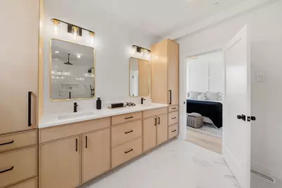 136 West Eighth #Four, Boston, MA 02127 - Photo 20