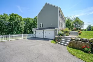 9 Windward Wy, Swansea, MA 02777 - Photo 4