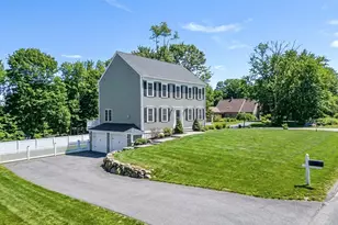 9 Windward Wy, Swansea, MA 02777 - Photo 2