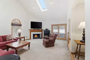 44 Kensington Ave, Westfield, MA 01085 - Photo 8