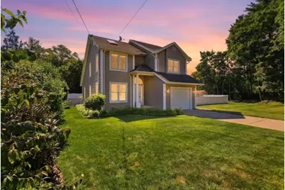 44 Kensington Ave, Westfield, MA 01085 - Photo 2