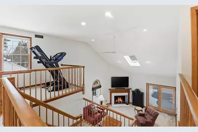 44 Kensington Ave, Westfield, MA 01085 - Photo 18