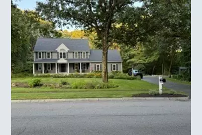 27 Liberty Hill Dr, Blackstone, MA 01504 - Photo 2