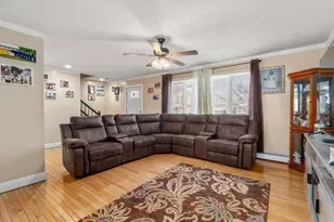 231 Lapham St, Fall River, MA 02721 - Photo 4