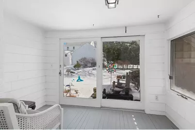 67 Longfellow Rd, Watertown, MA 02472 - Photo 14