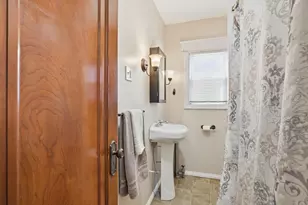 24 Melha Ave, Springfield, MA 01104 - Photo 30