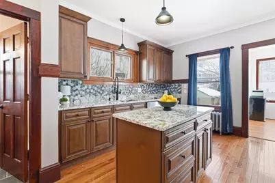 35 Spruceland Ave, Springfield, MA 01108 - Photo 16