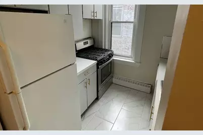 1056 Beacon St #15, Brookline, MA 02446 - Photo 6